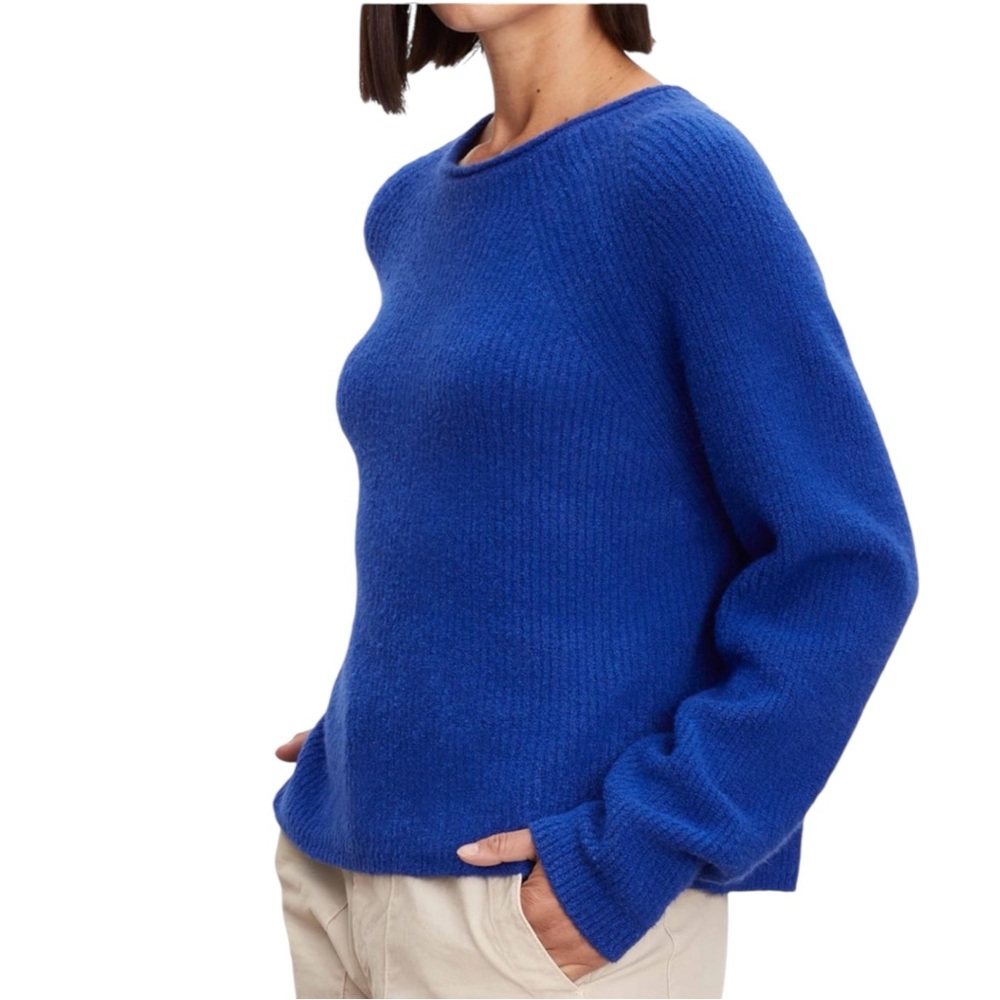 NWT Velvet by Graham & Spencer Bowie Boucle Crew‎ Neck Sweater Cabincore Warm